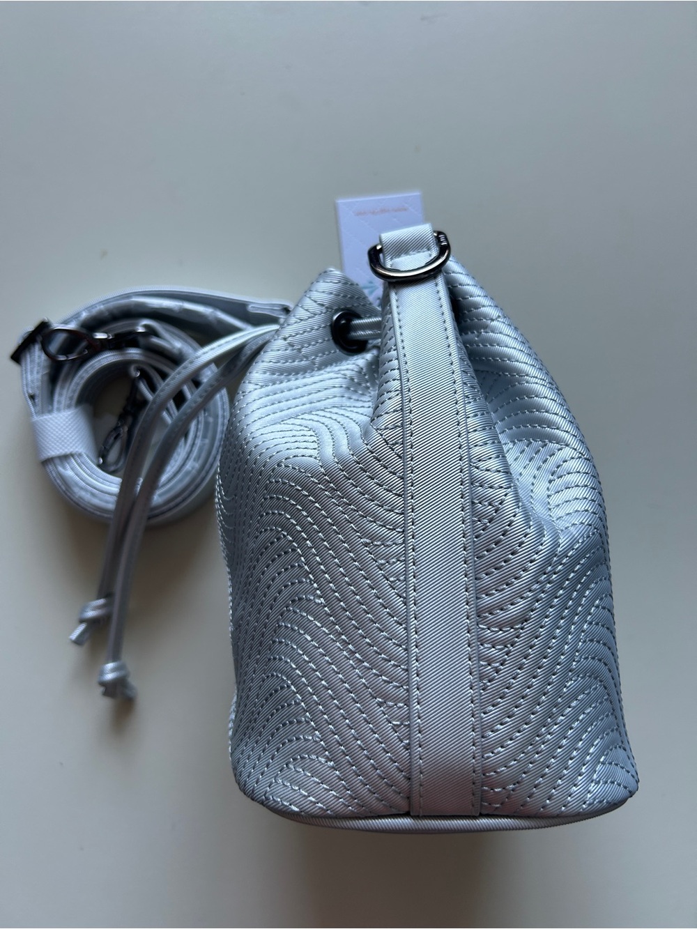 LUG VL WHIRLYBIRD SATIN LUXE CROSSBODY METALLIC SILVER 2 NWT - Picture 3 of 8